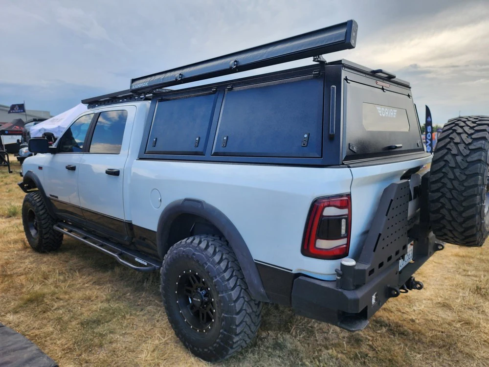 LEER fiberglass truck cap mounted on pickup bed
