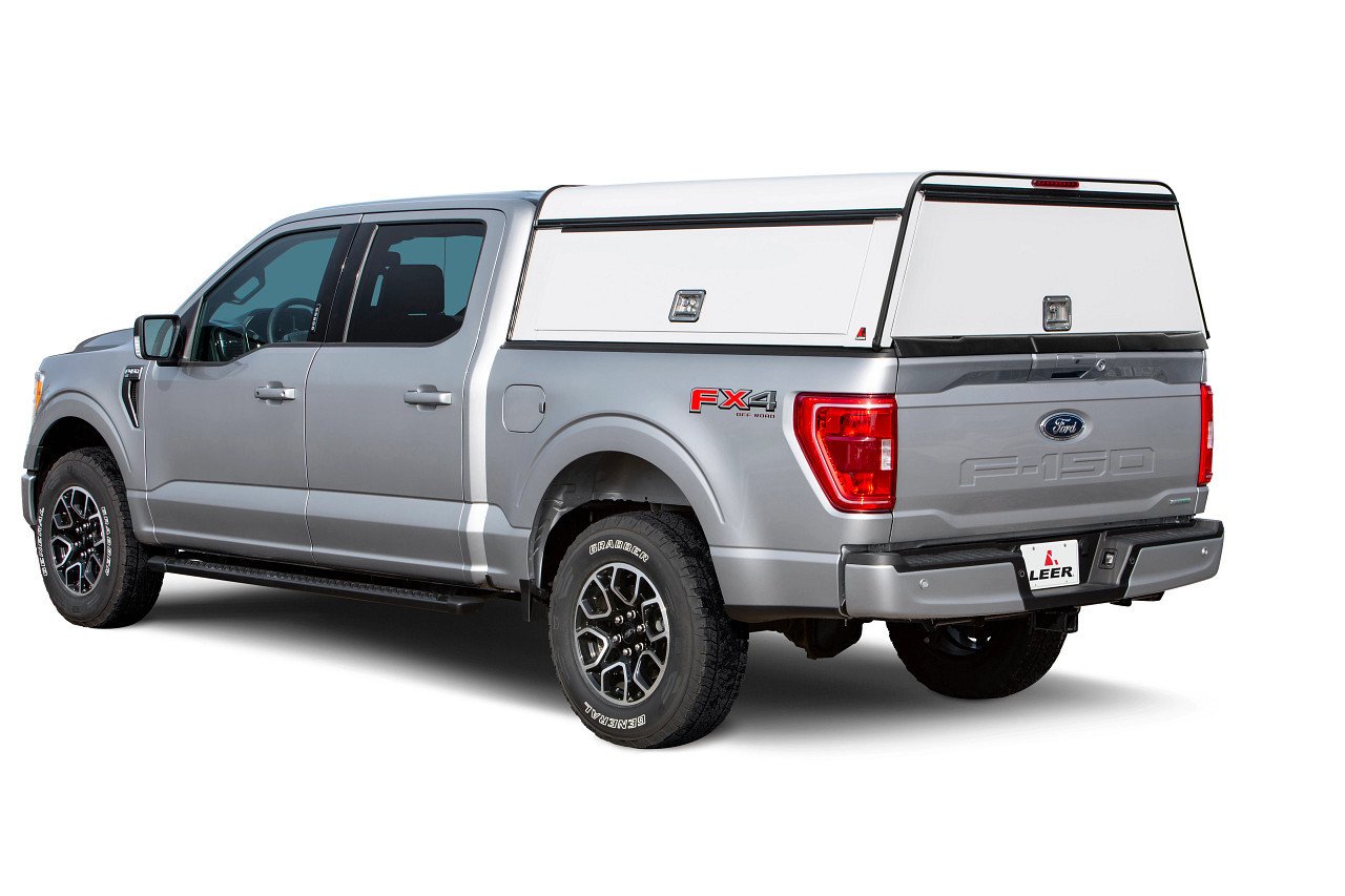 LEER DCC Commercial Truck Cap
